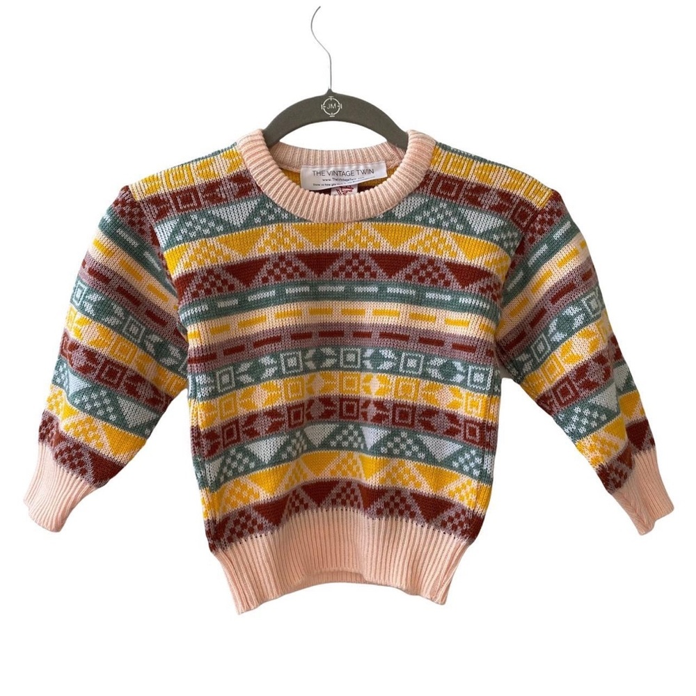 THE VINTAGE TWIN Cropped Geometric Sweater